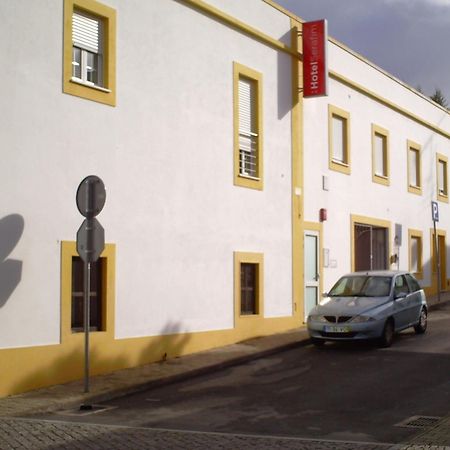Hotel Serafim Almodôvar Екстериор снимка