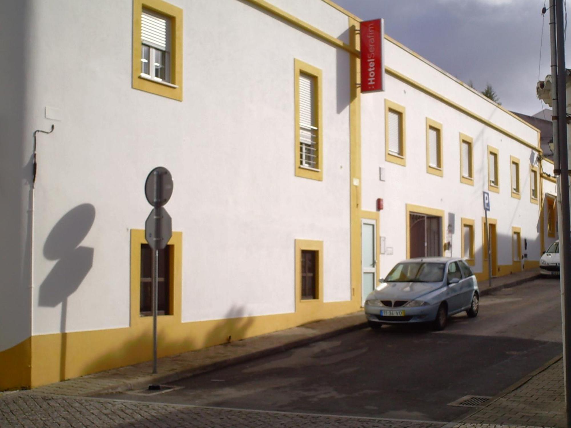 Hotel Serafim Almodôvar Екстериор снимка