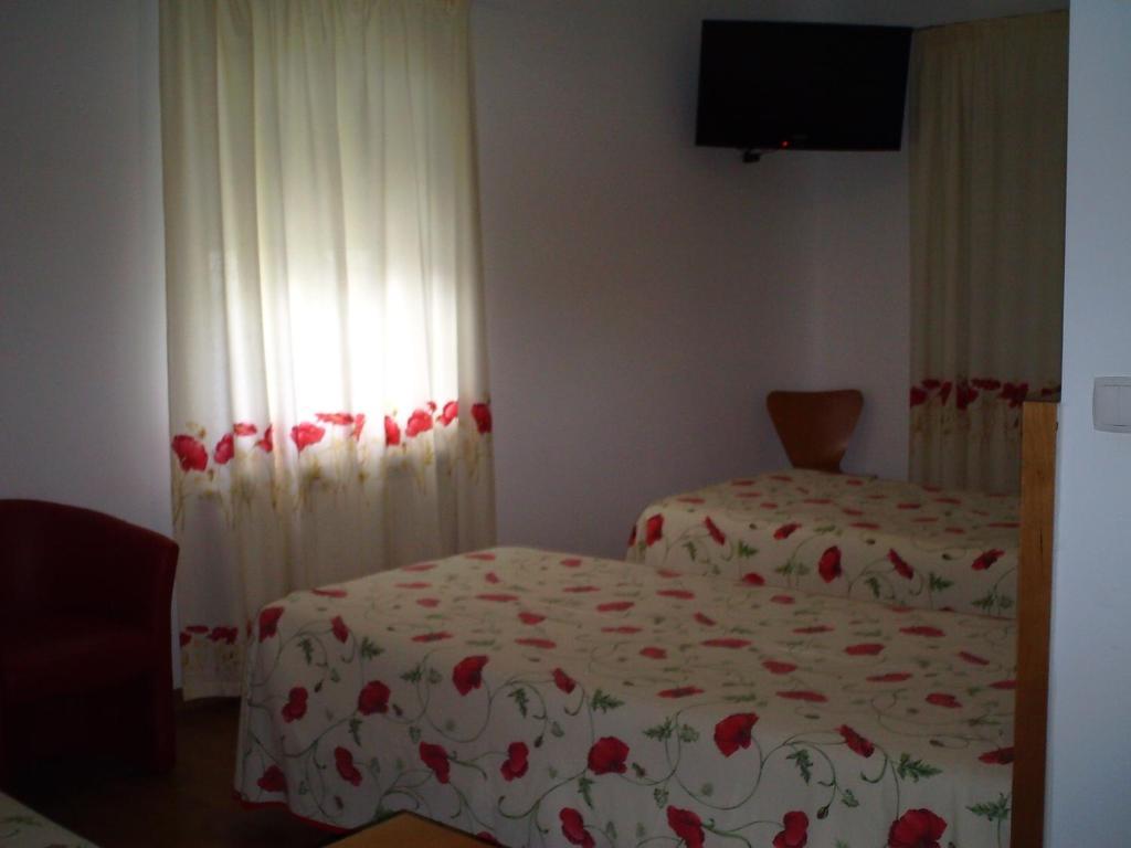 Hotel Serafim Almodôvar Стая снимка